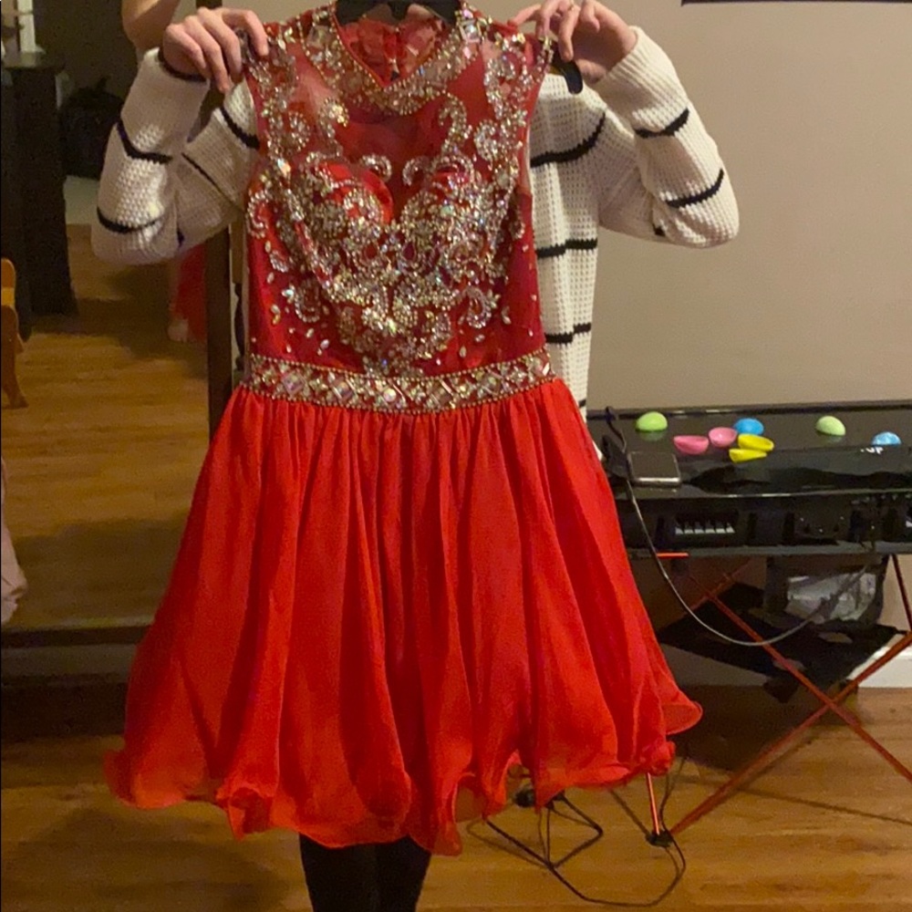 Gorgeous short dress